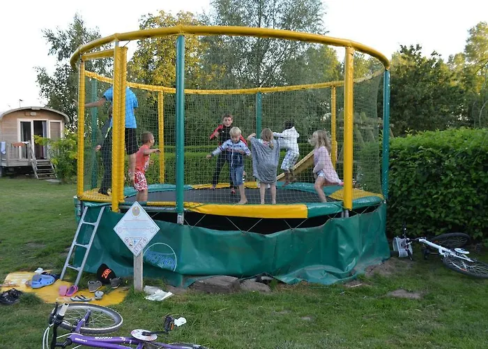 Camping De La Mottelette 2*